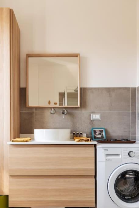 Apartamento Schiavoni Flexyrent Wifi Milán Exterior foto